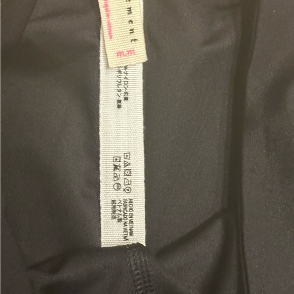 NWT Free People leggings. Retail $88. - Picture 6 of 6